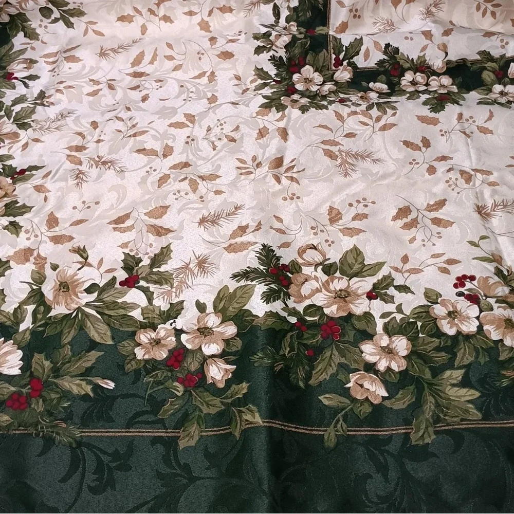 Vintage Table Cloth Luxury Holiday Christmas Floral Holly Ivory Cream Gold Green
